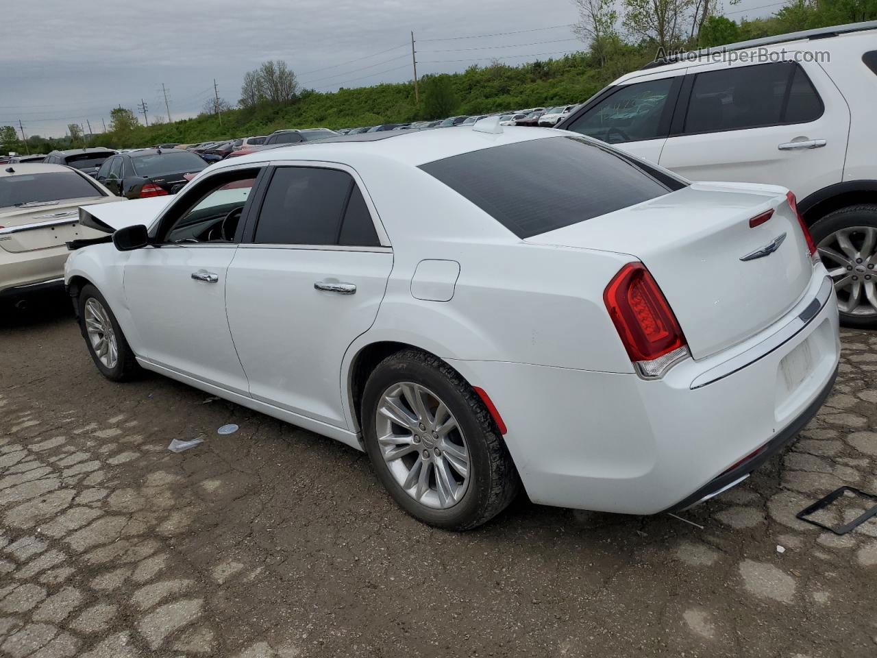 2017 Chrysler 300c  Белый vin: 2C3CCAEG6HH579944