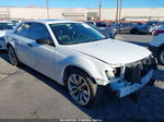 2019 Chrysler 300 Limited White vin: 2C3CCAEG6KH555781