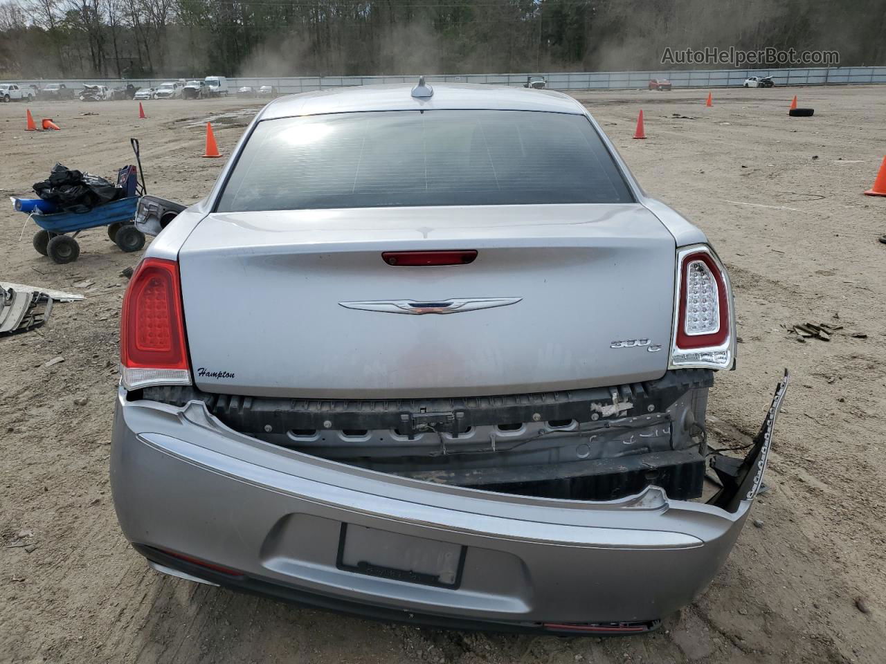 2016 Chrysler 300c  Серебряный vin: 2C3CCAEG7GH161357