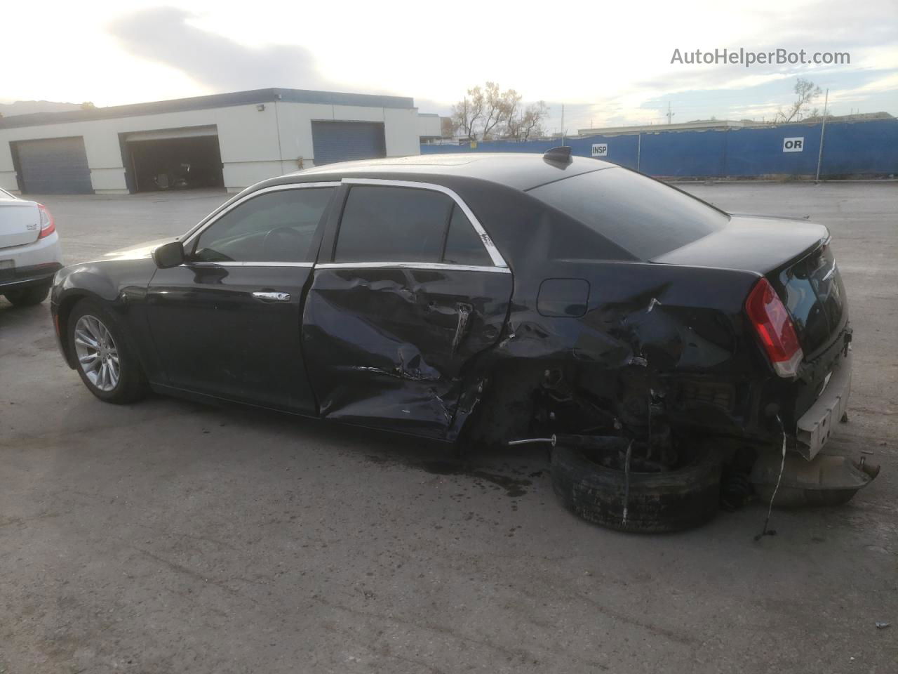 2017 Chrysler 300c  Black vin: 2C3CCAEG7HH565194