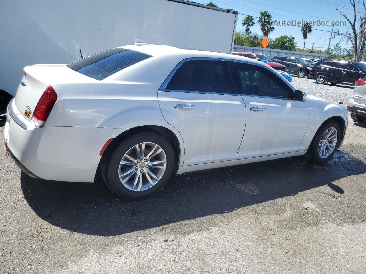 2016 Chrysler 300c  White vin: 2C3CCAEG8GH207472