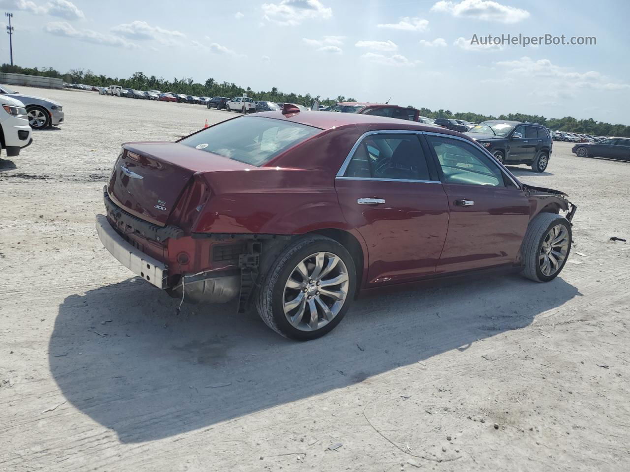 2019 Chrysler 300 Limited Red vin: 2C3CCAEG8KH693600