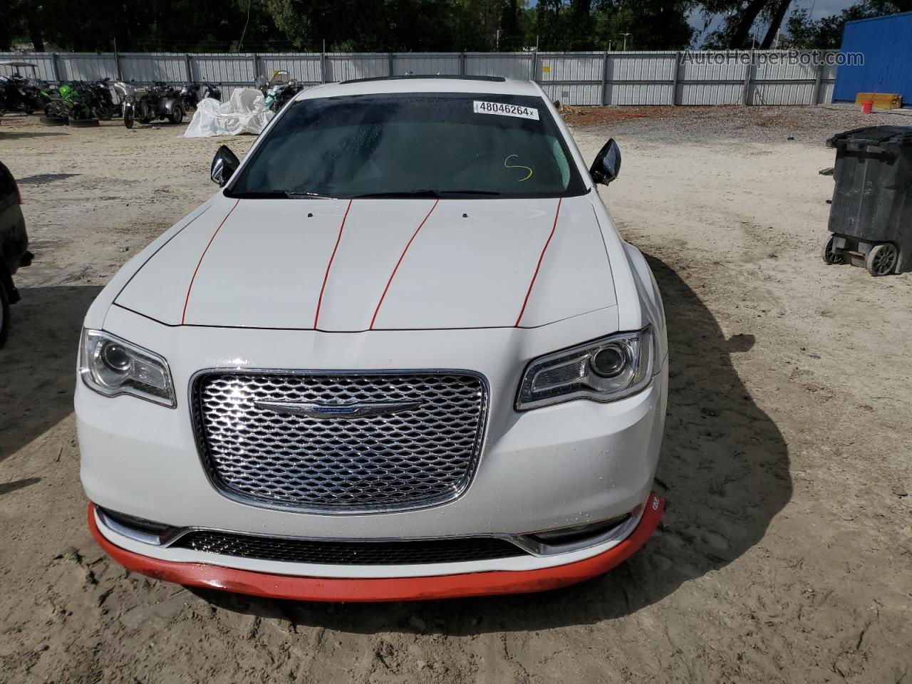 2017 Chrysler 300c  White vin: 2C3CCAEG9HH564483