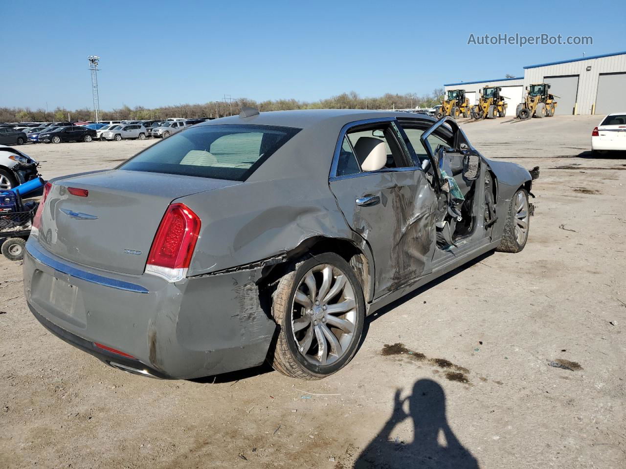 2019 Chrysler 300 Limited Gray vin: 2C3CCAEG9KH511421