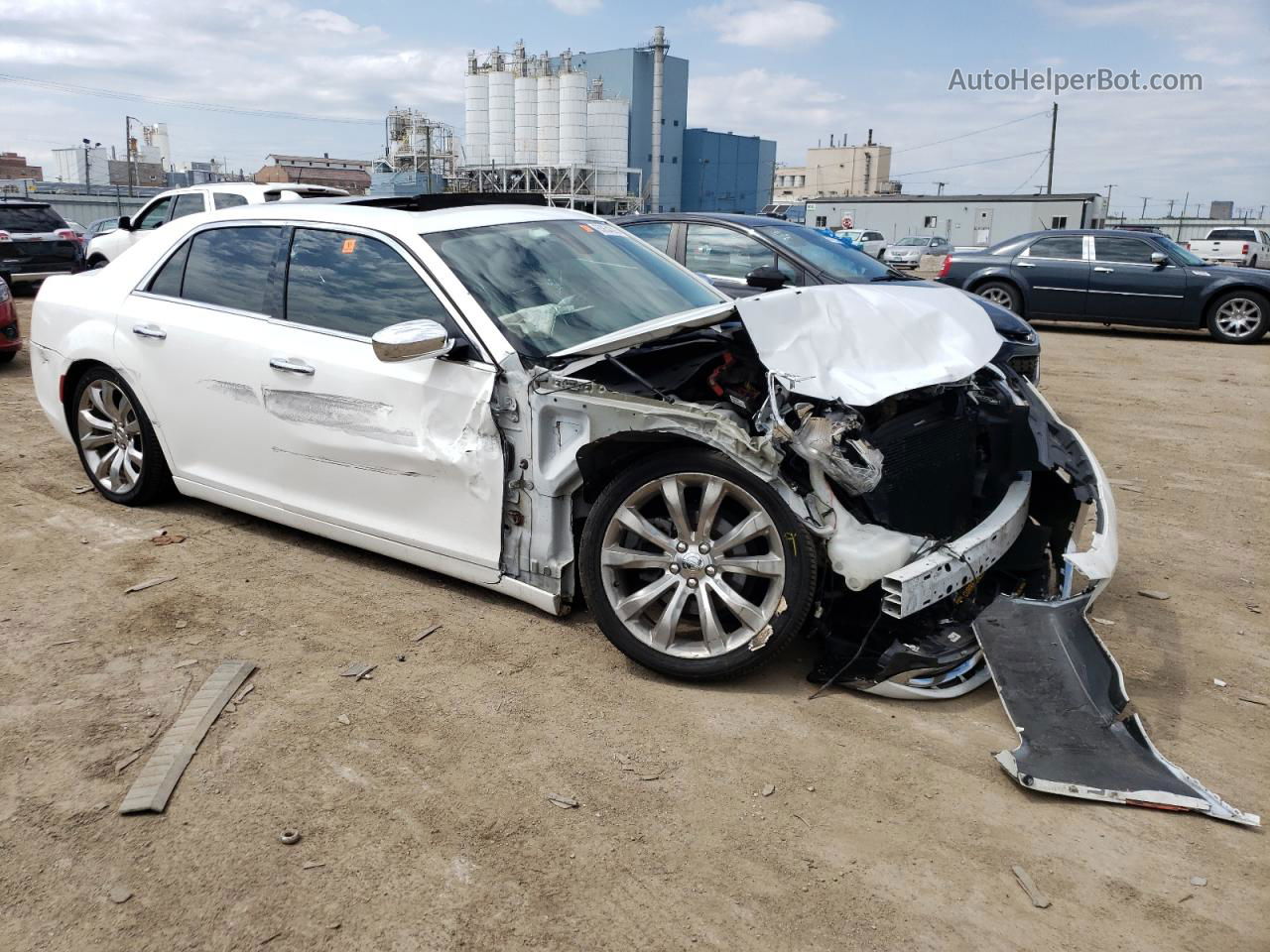 2019 Chrysler 300 Limited White vin: 2C3CCAEG9KH585728