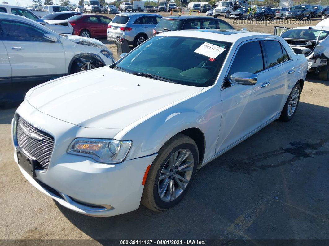 2017 Chrysler 300c   White vin: 2C3CCAEGXHH646108