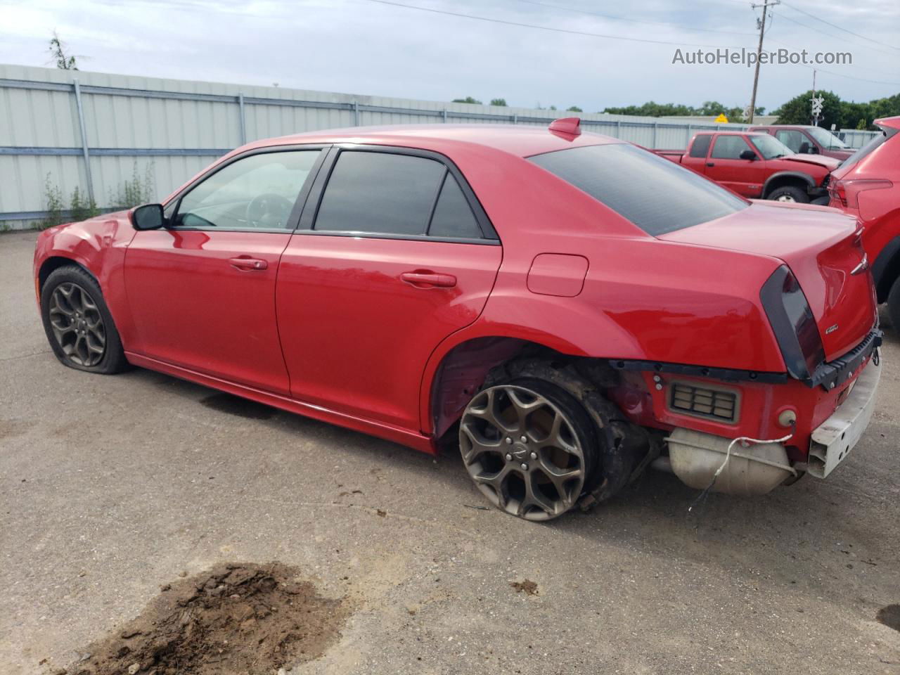 2017 Chrysler 300 S Red vin: 2C3CCAGG0HH603880