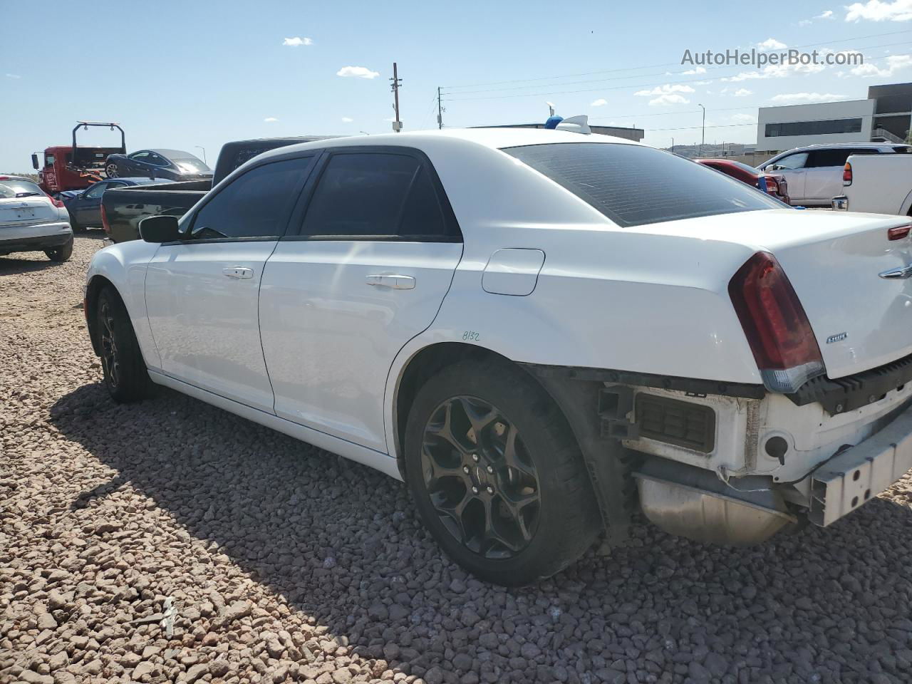 2019 Chrysler 300 S White vin: 2C3CCAGG0KH539766