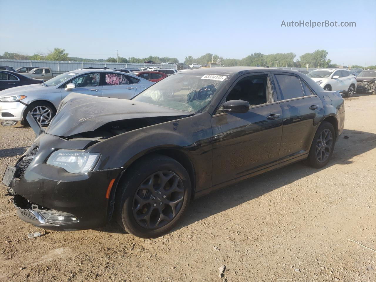 2019 Chrysler 300 S Черный vin: 2C3CCAGG0KH569740