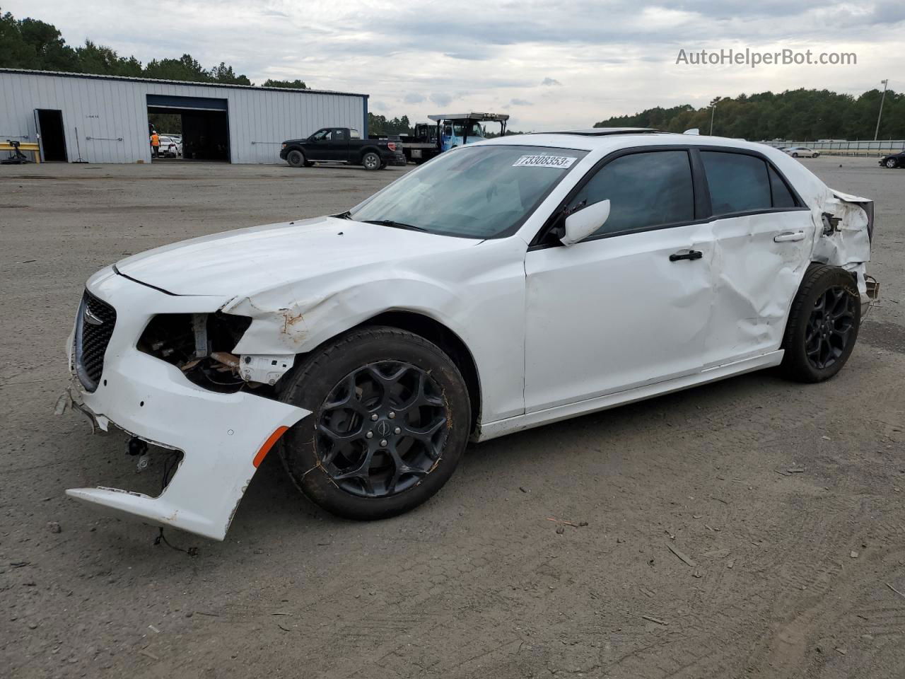 2019 Chrysler 300 S White vin: 2C3CCAGG0KH679476