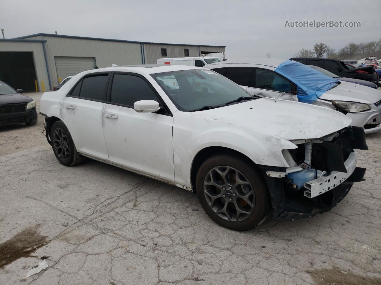 2016 Chrysler 300 S White vin: 2C3CCAGG1GH208928