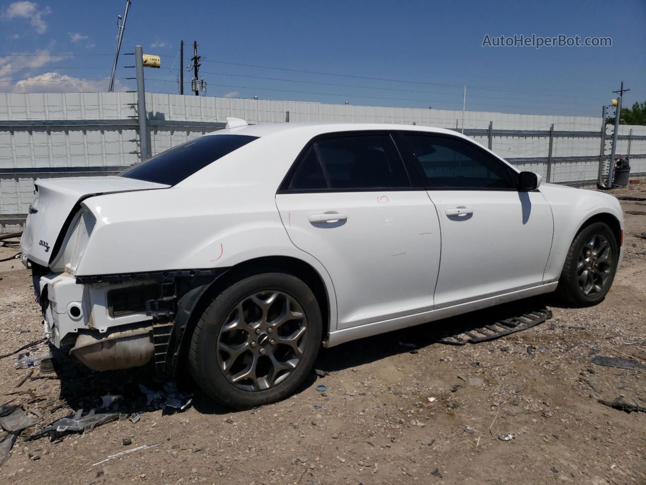 2016 Chrysler 300 S White vin: 2C3CCAGG2GH191458