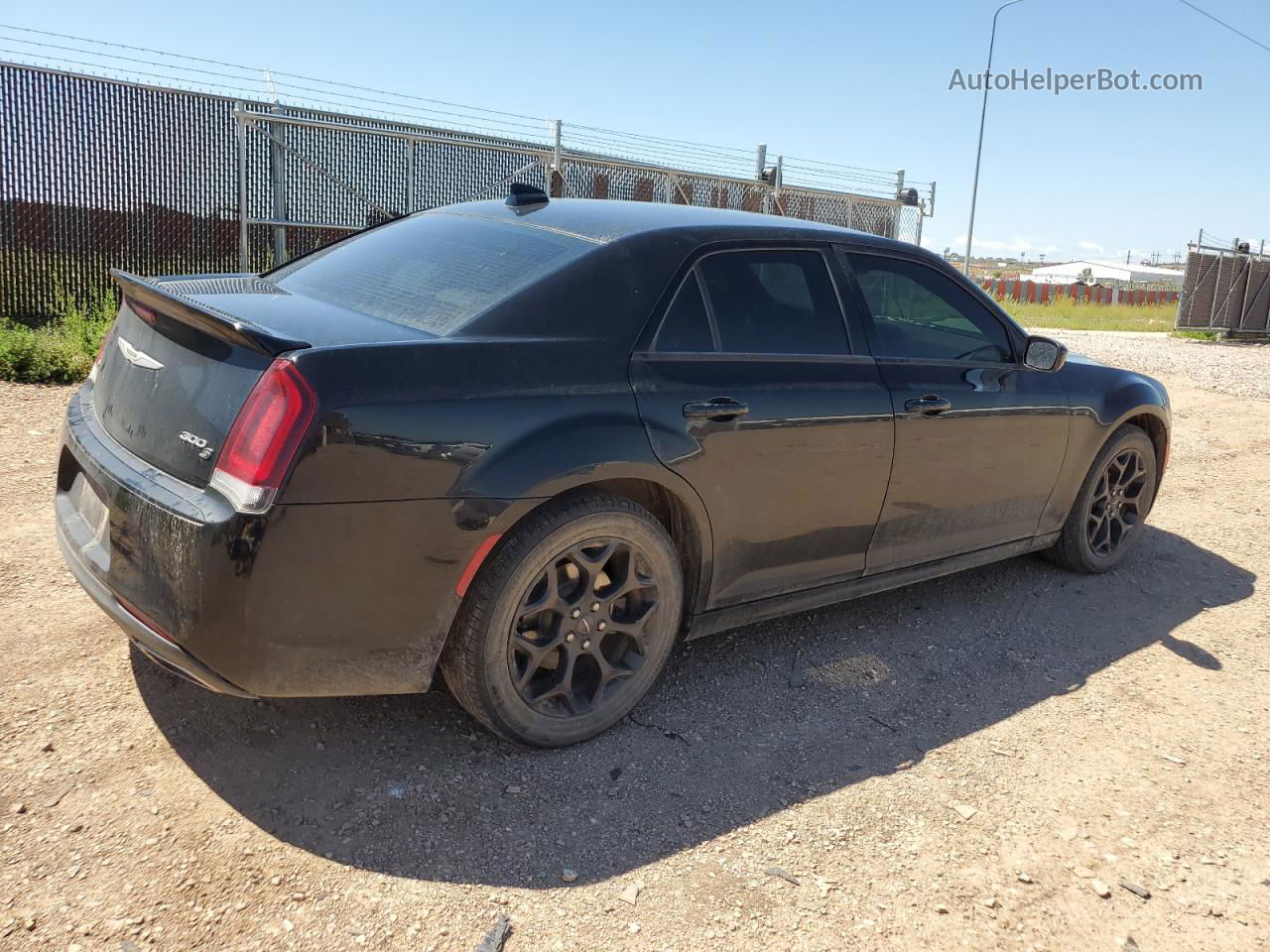 2019 Chrysler 300 S Черный vin: 2C3CCAGG4KH528981