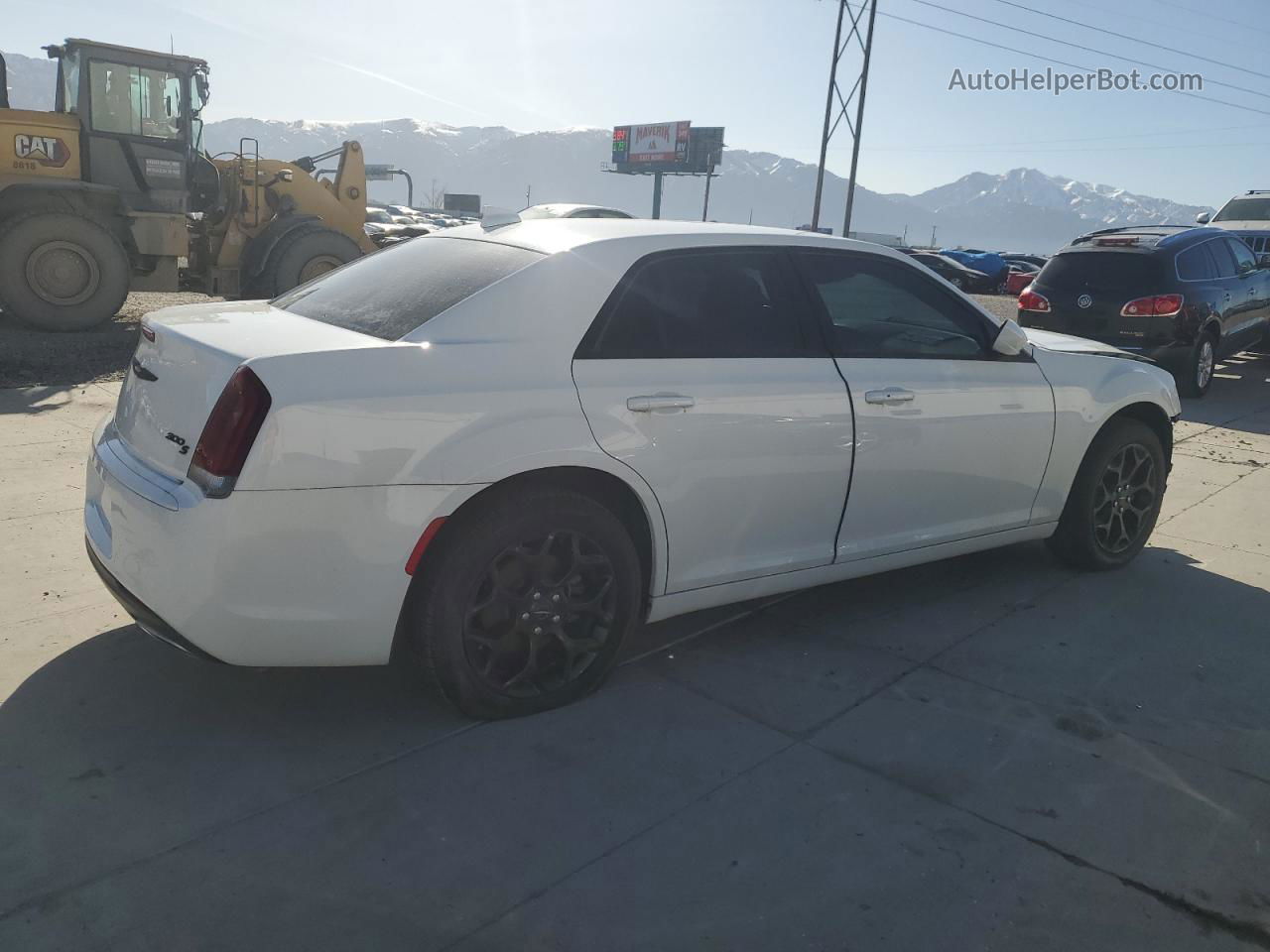2019 Chrysler 300 S Белый vin: 2C3CCAGG5KH569362