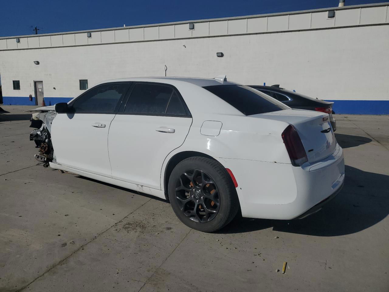 2019 Chrysler 300 S White vin: 2C3CCAGG5KH569362