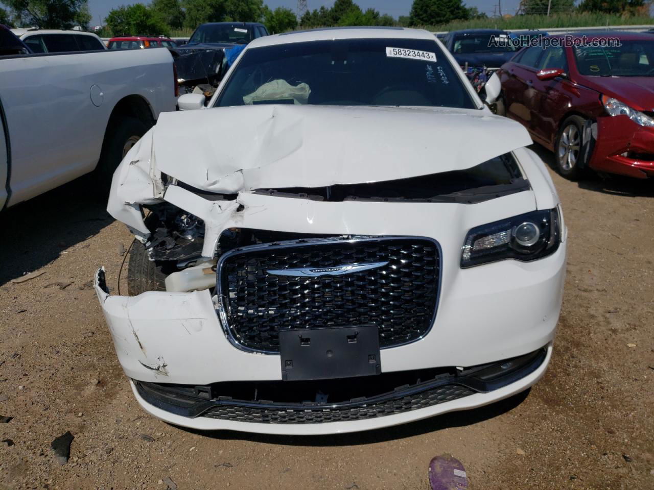 2017 Chrysler 300 S White vin: 2C3CCAGG6HH542521