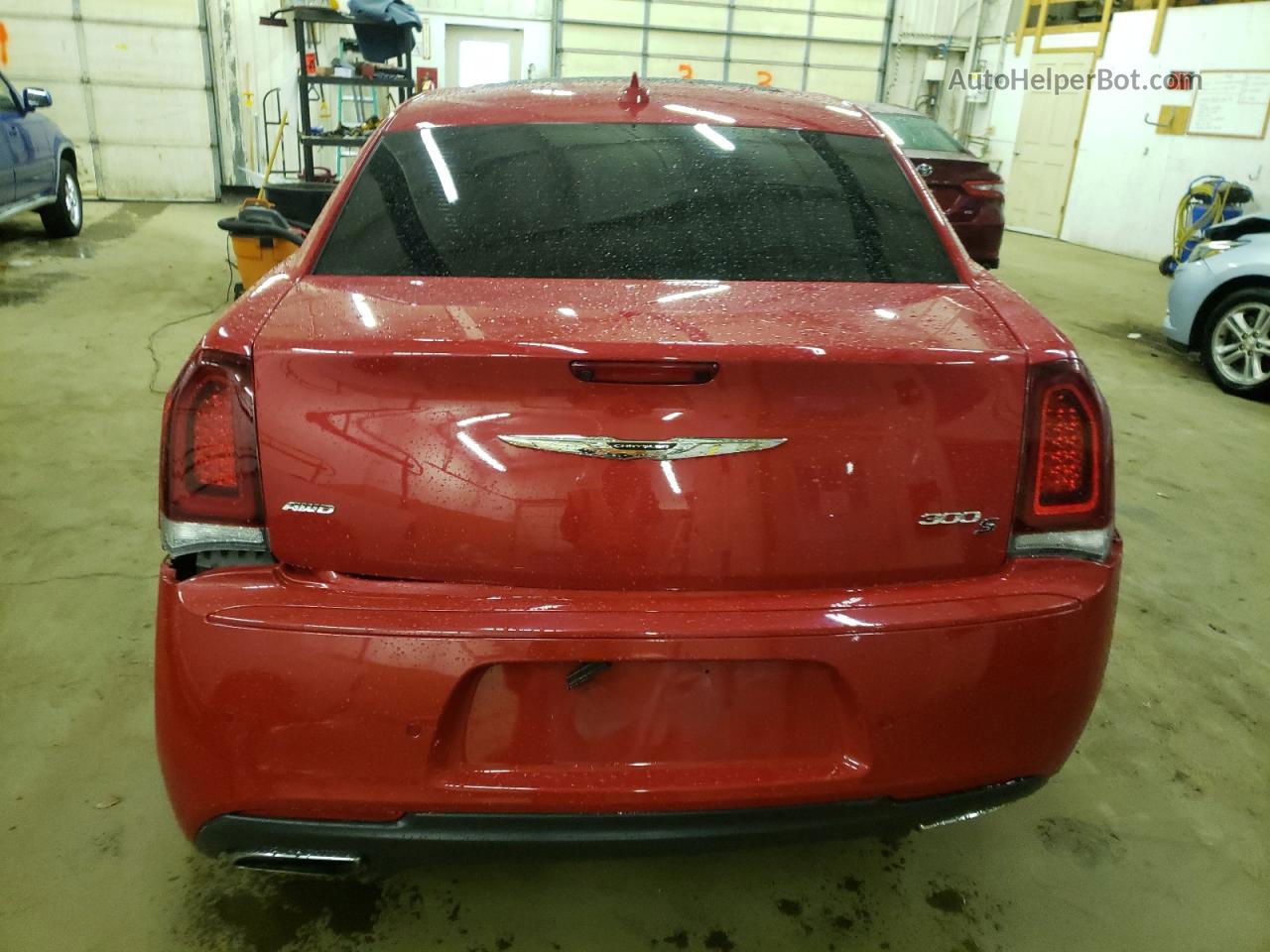 2017 Chrysler 300 S Red vin: 2C3CCAGG6HH591640