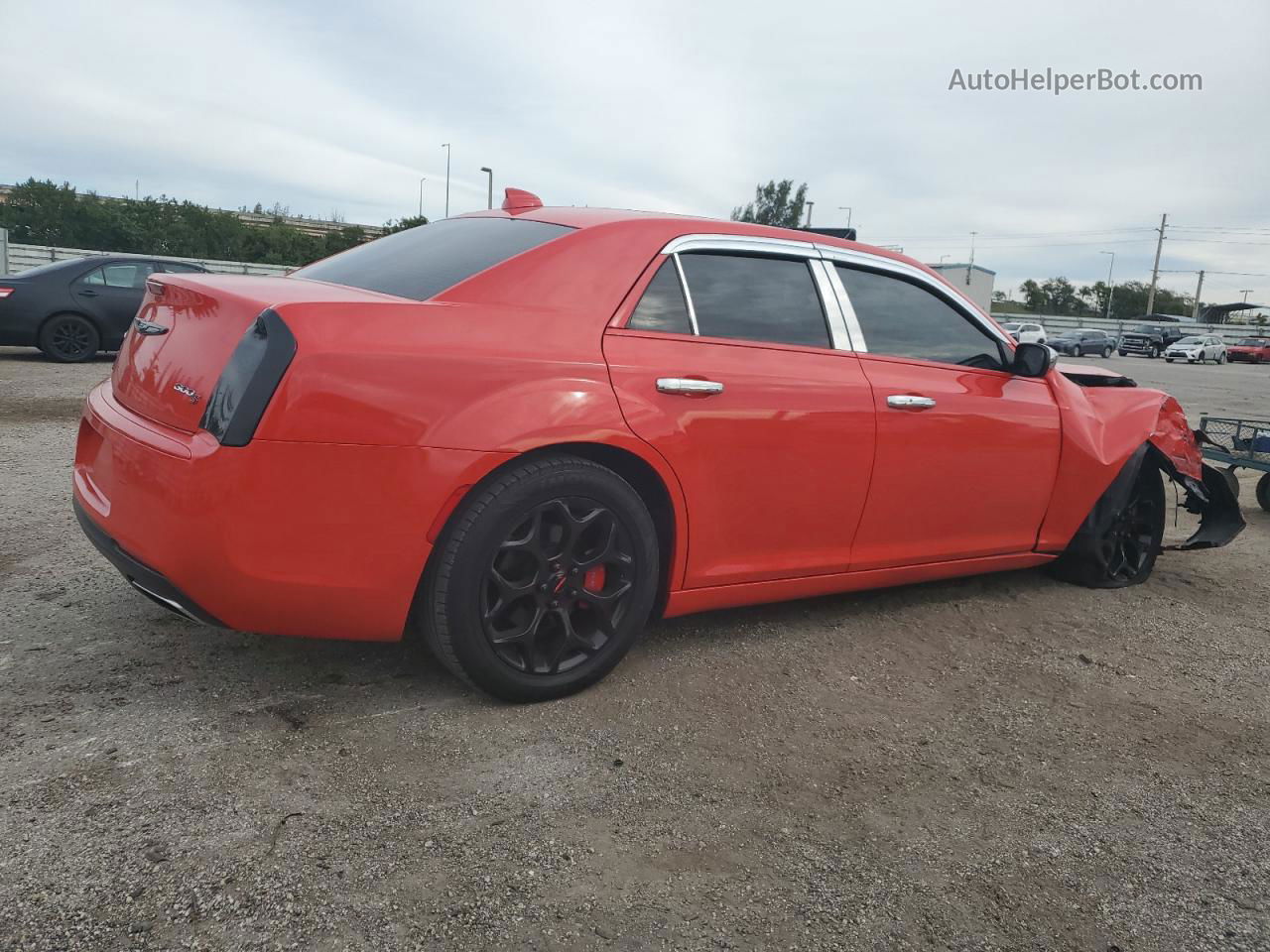 2017 Chrysler 300 S Красный vin: 2C3CCAGG8HH585984