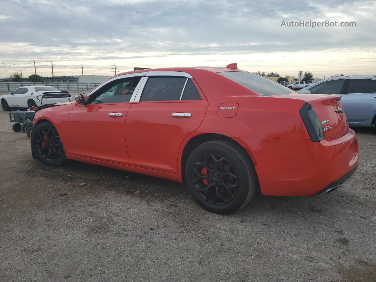 2017 Chrysler 300 S Red vin: 2C3CCAGG8HH585984