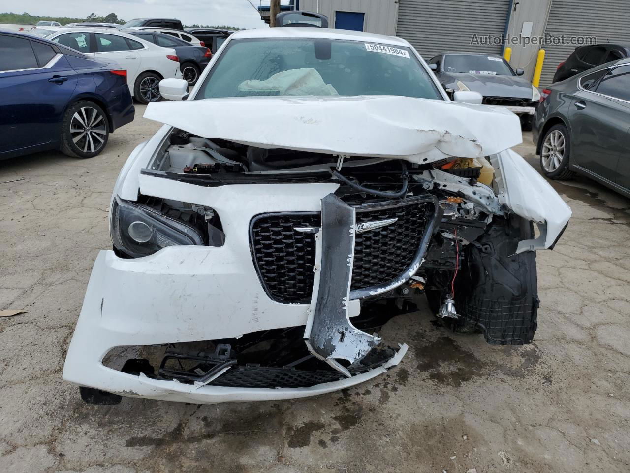 2019 Chrysler 300 S White vin: 2C3CCAGG8KH533844