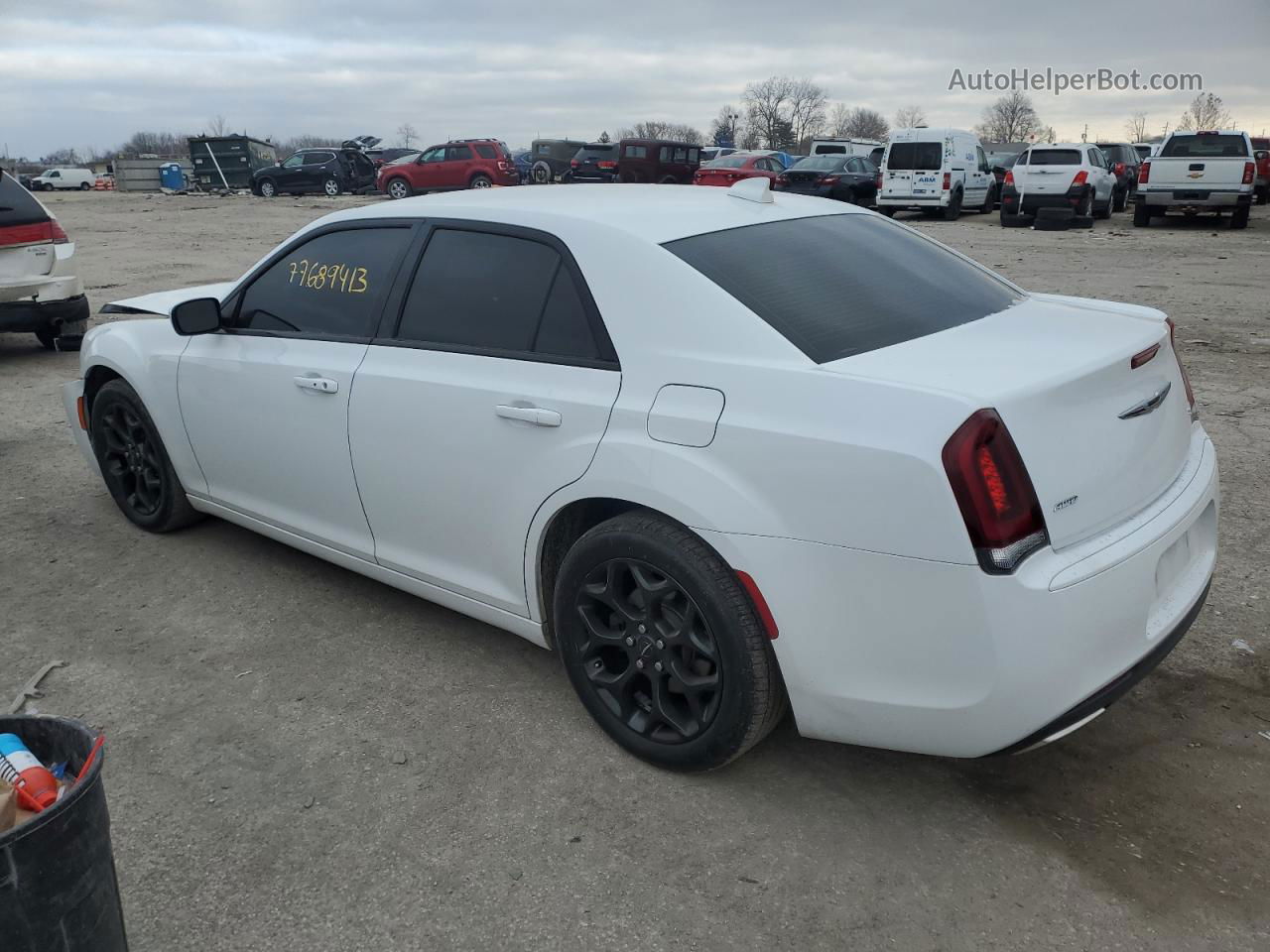 2019 Chrysler 300 S White vin: 2C3CCAGG8KH610681