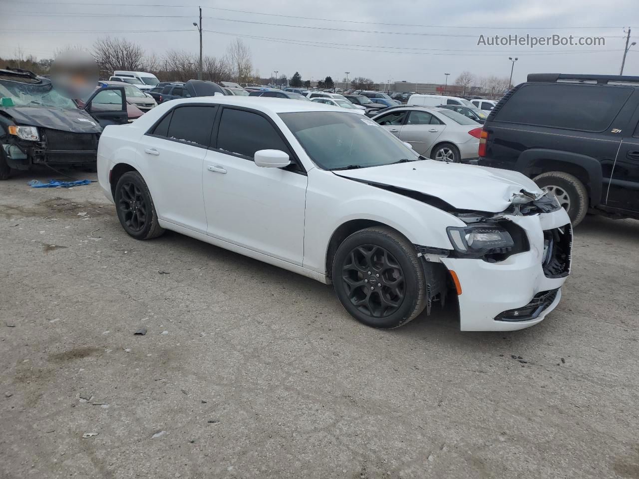 2019 Chrysler 300 S White vin: 2C3CCAGG8KH610681