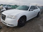 2017 Chrysler 300c  White vin: 2C3CCAKG0HH586117