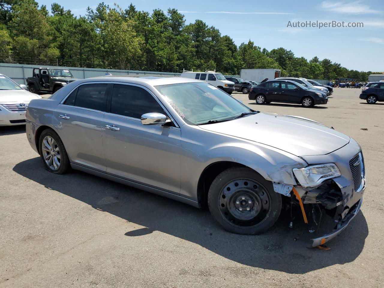 2016 Chrysler 300c  Silver vin: 2C3CCAKG3GH344145