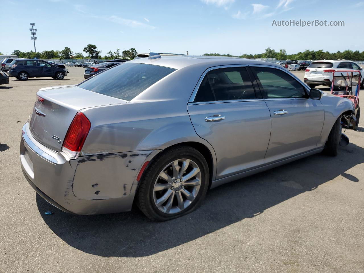 2016 Chrysler 300c  Silver vin: 2C3CCAKG3GH344145