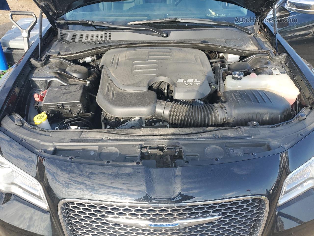 2017 Chrysler 300c  Черный vin: 2C3CCAKG6HH540453