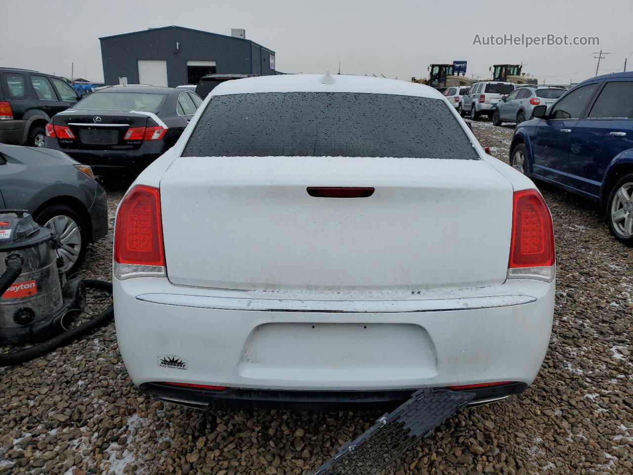 2019 Chrysler 300 Limited White vin: 2C3CCAKG6KH528827