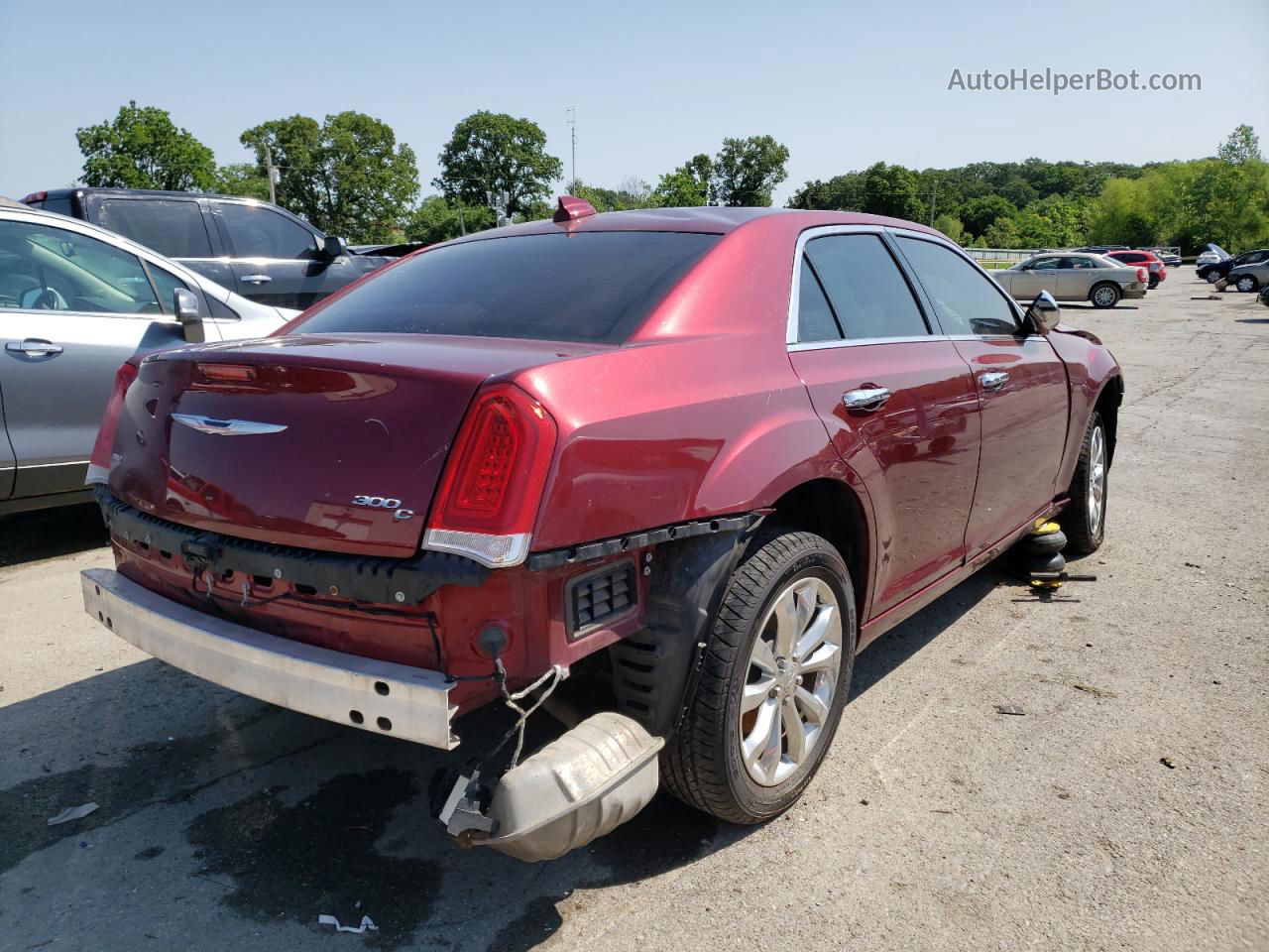 2016 Chrysler 300c  Red vin: 2C3CCAKGXGH106423