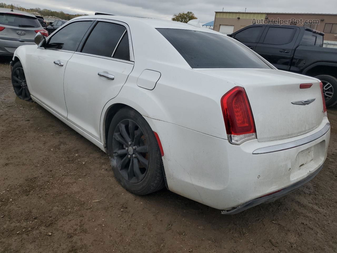 2016 Chrysler 300c  Белый vin: 2C3CCAKGXGH198648