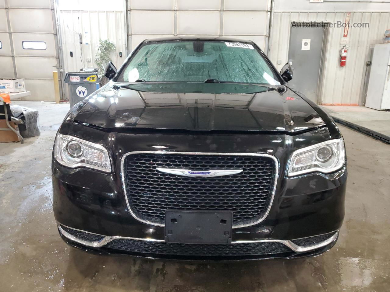 2017 Chrysler 300 Limited Черный vin: 2C3CCARG0HH544973