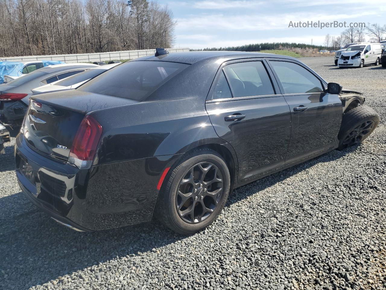 2019 Chrysler 300 Touring Черный vin: 2C3CCARG0KH603608