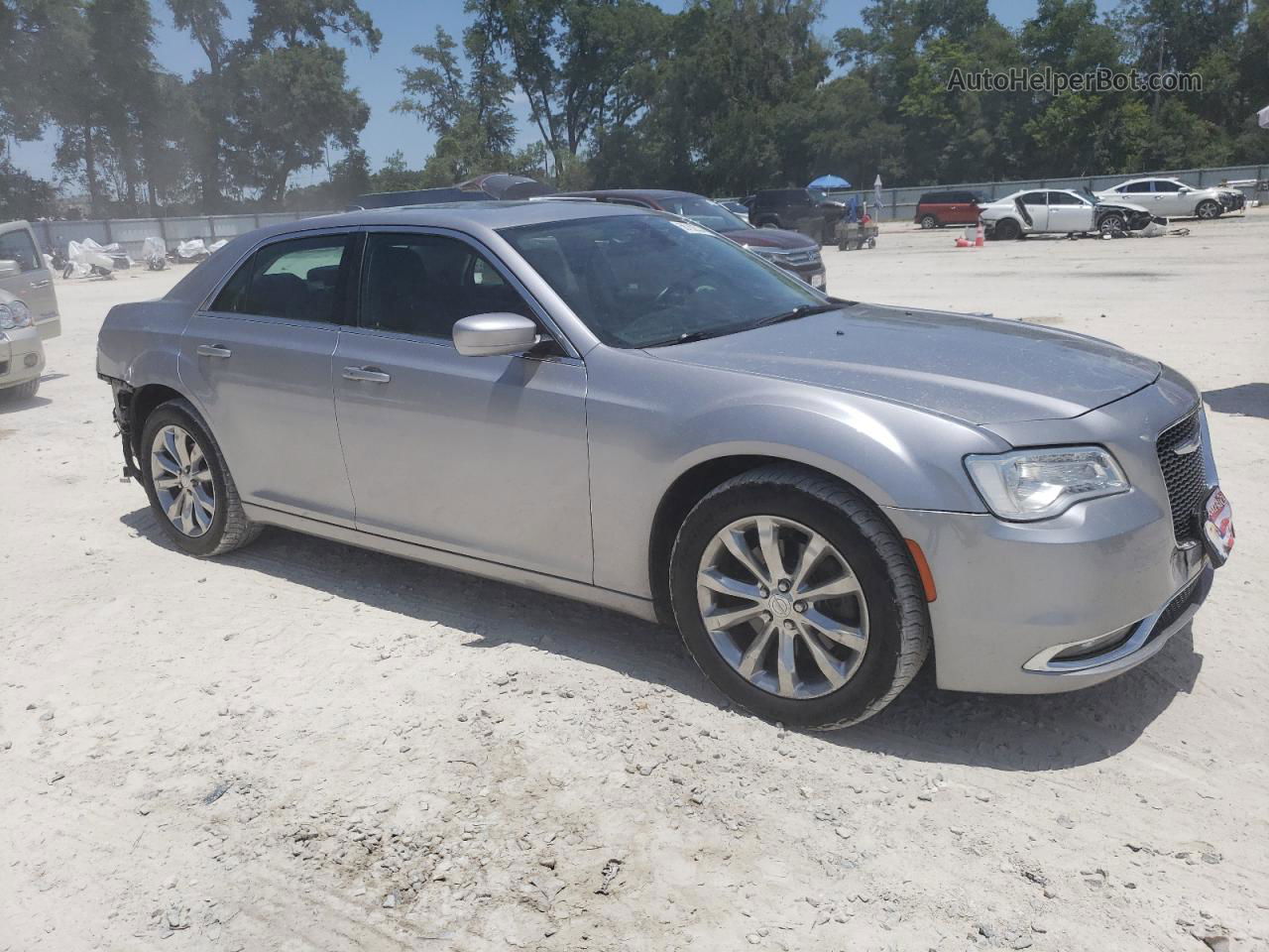 2016 Chrysler 300 Limited Silver vin: 2C3CCARG1GH244664