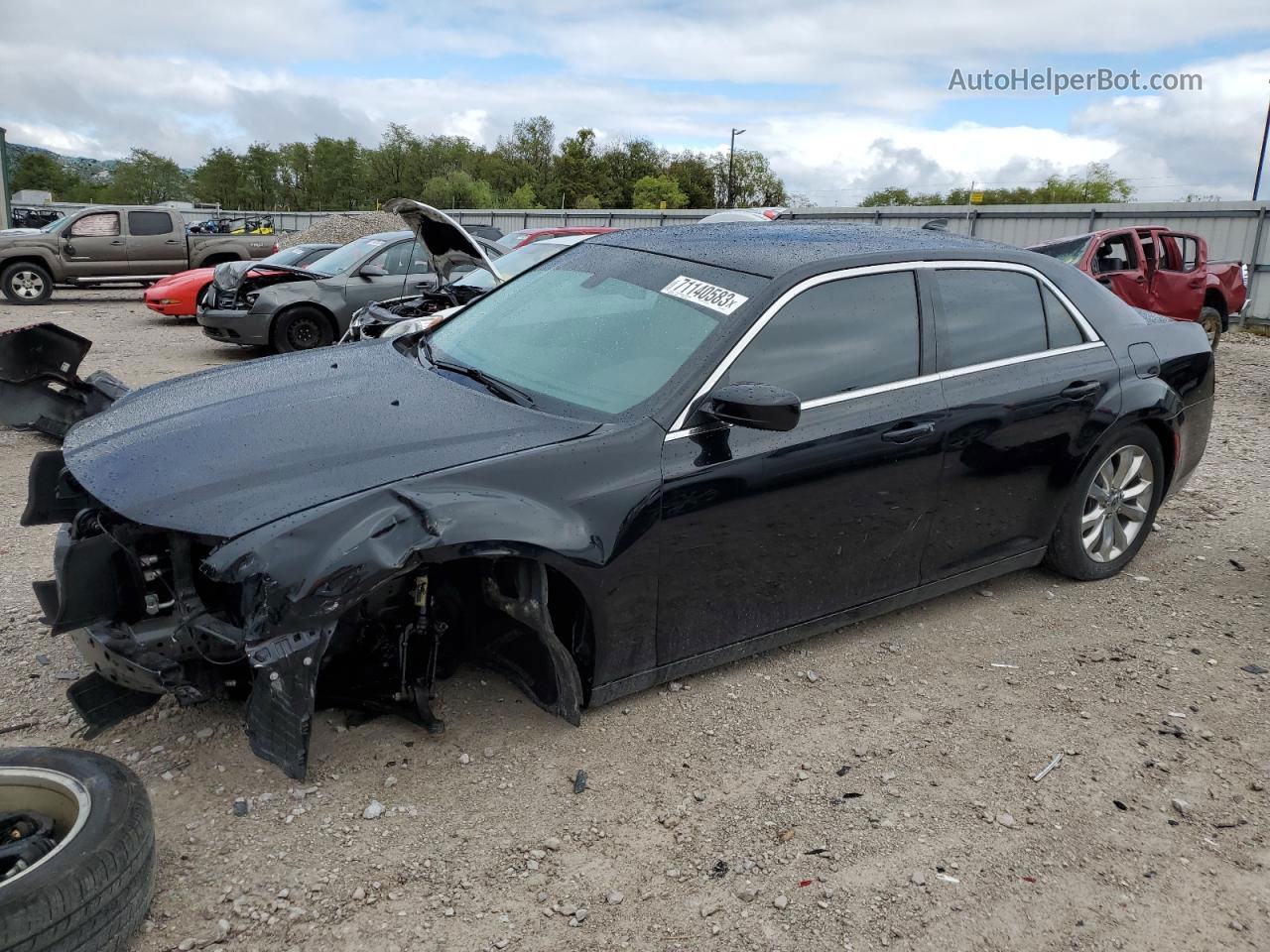 2019 Chrysler 300 Touring Black vin: 2C3CCARG1KH578251