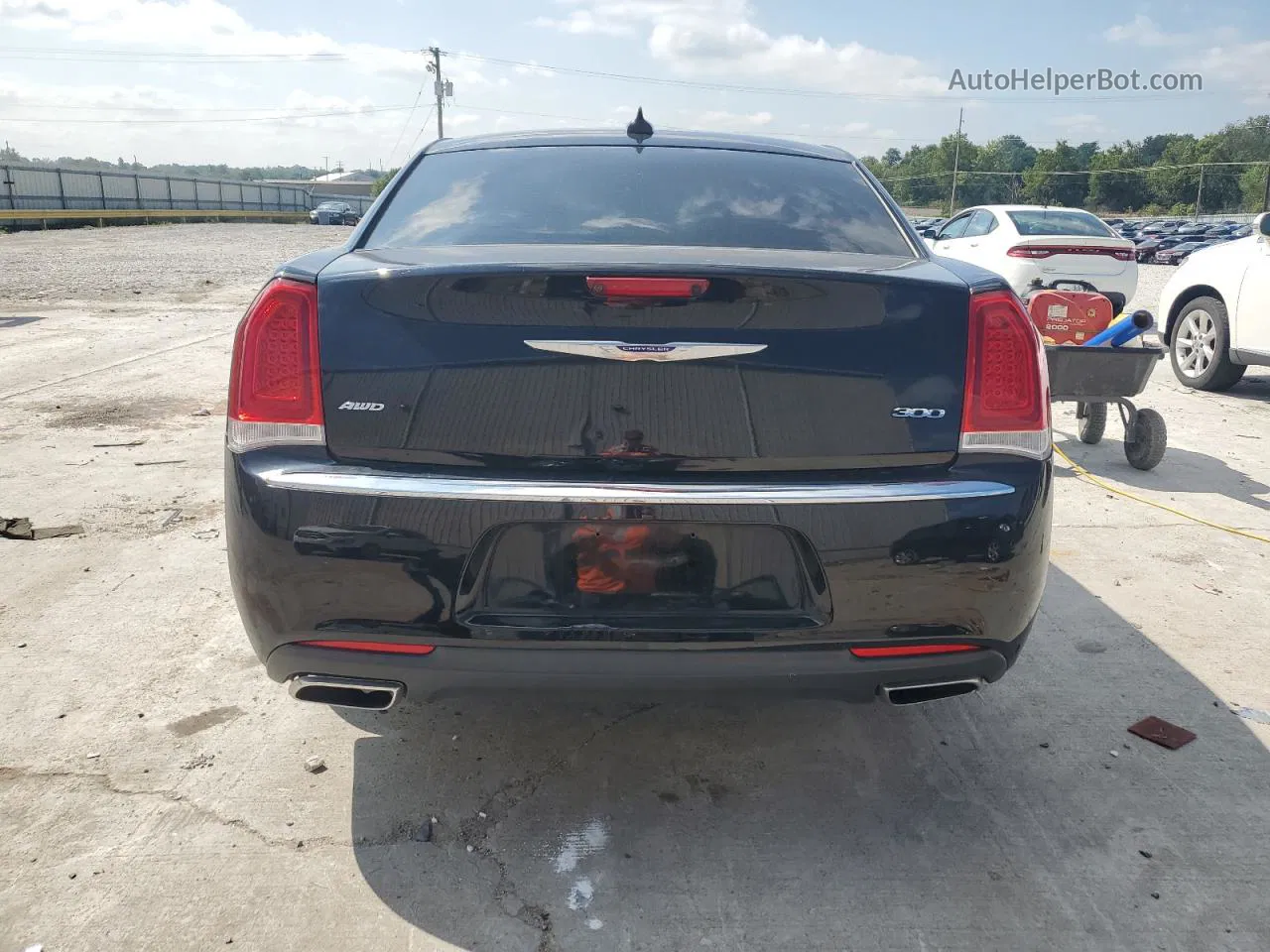 2019 Chrysler 300 Touring Black vin: 2C3CCARG2KH517572