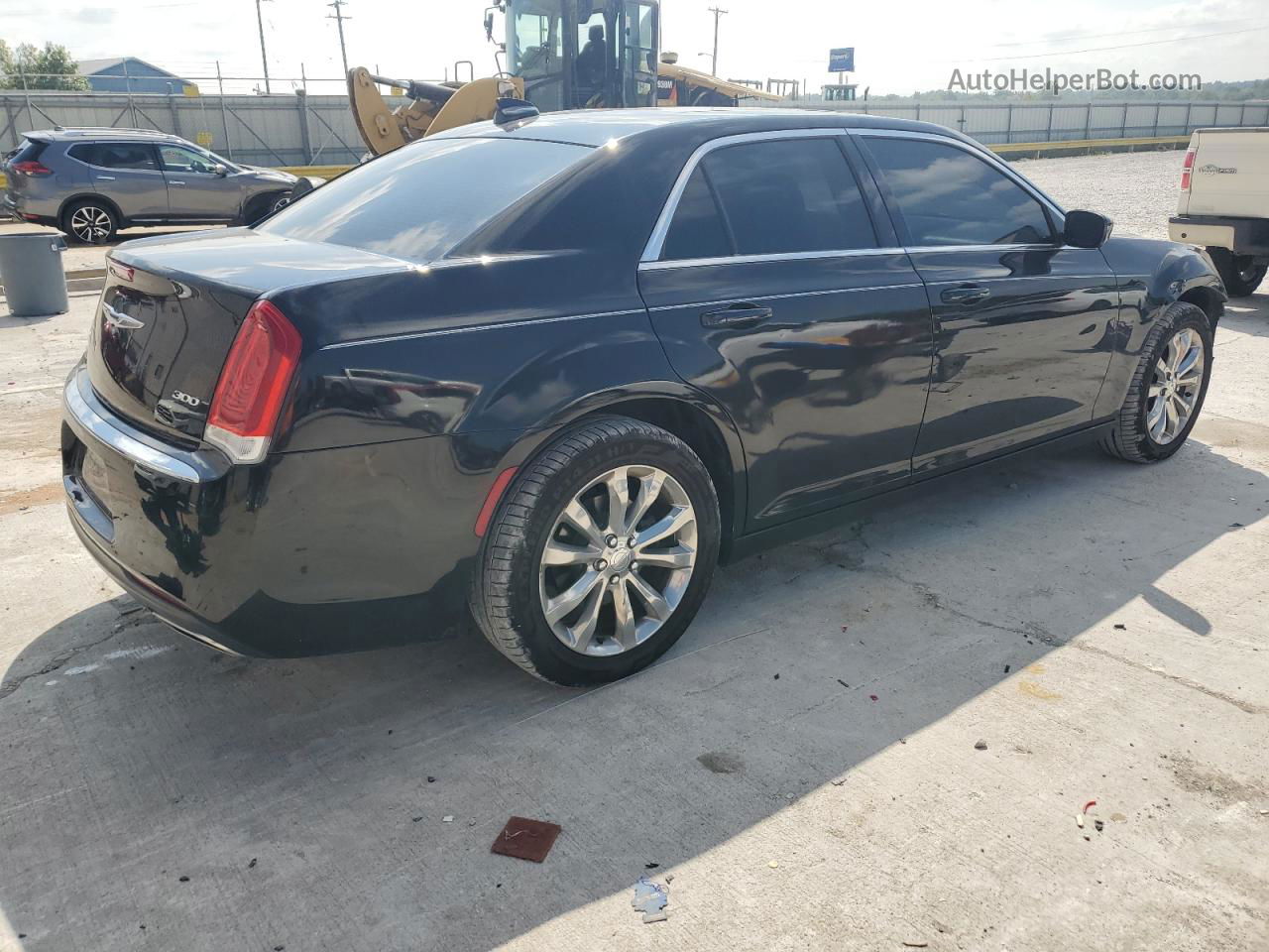 2019 Chrysler 300 Touring Black vin: 2C3CCARG2KH517572