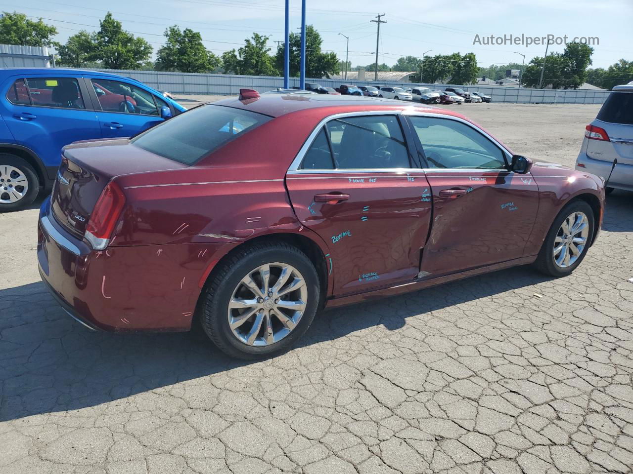 2016 Chrysler 300 Limited Red vin: 2C3CCARG5GH128769