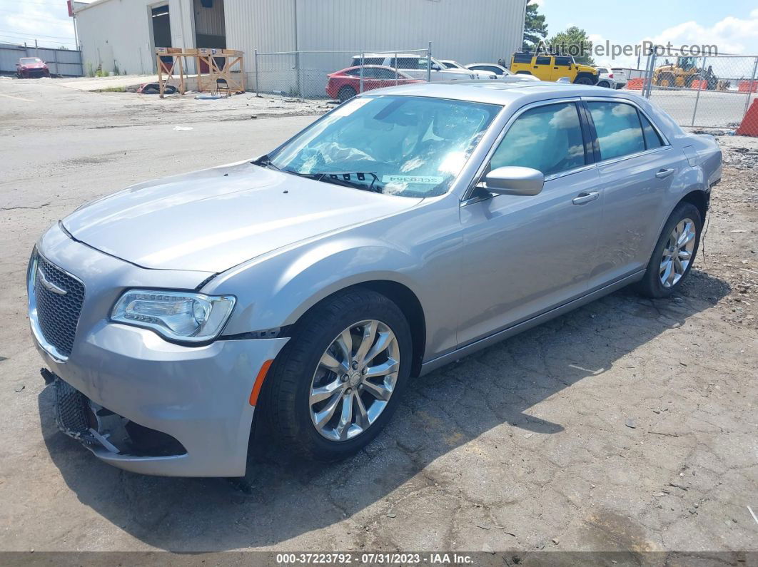 2016 Chrysler 300 Limited Silver vin: 2C3CCARG8GH192837