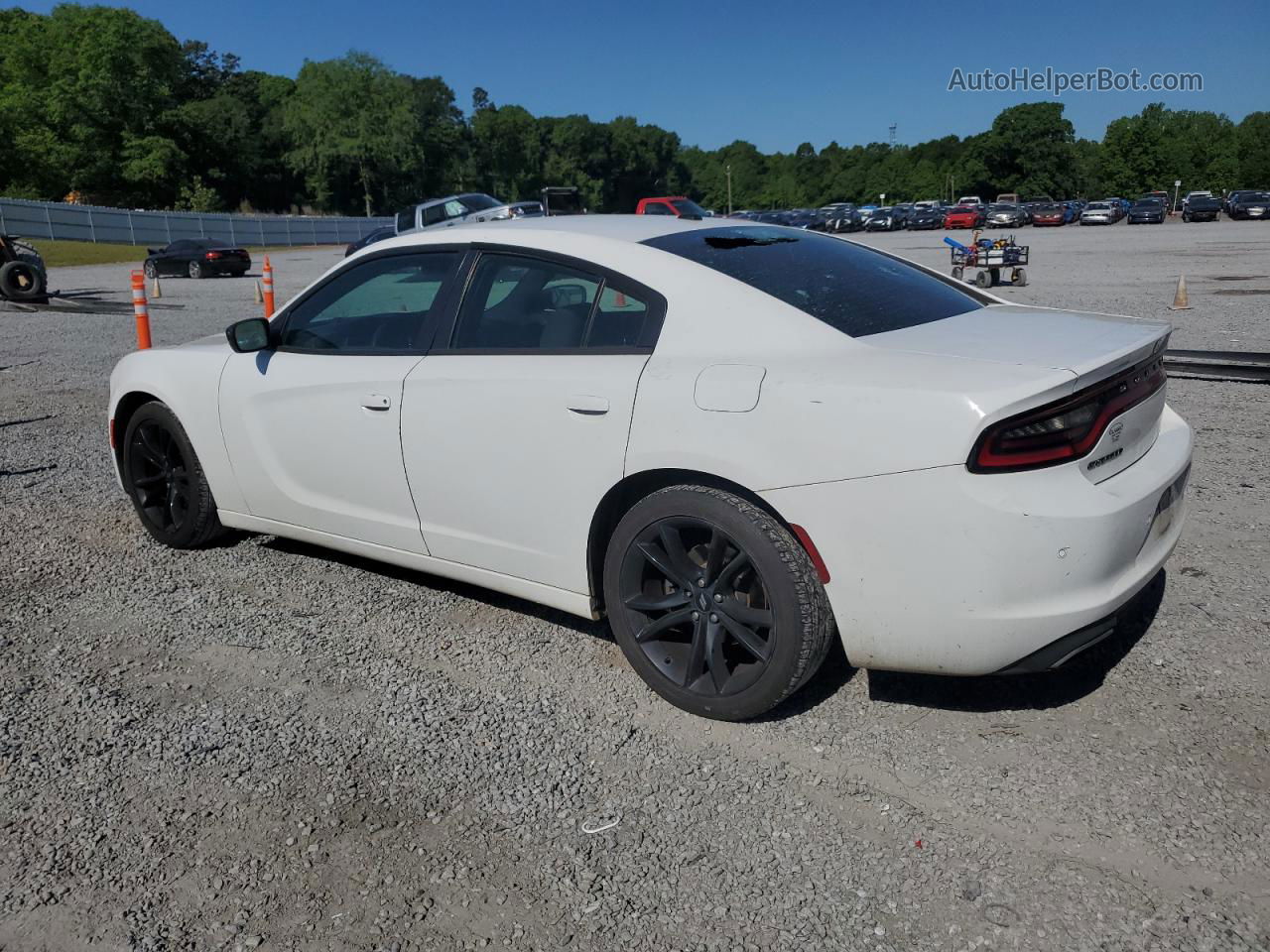 2018 Dodge Charger Sxt White vin: 2C3CDXBG1JH144131