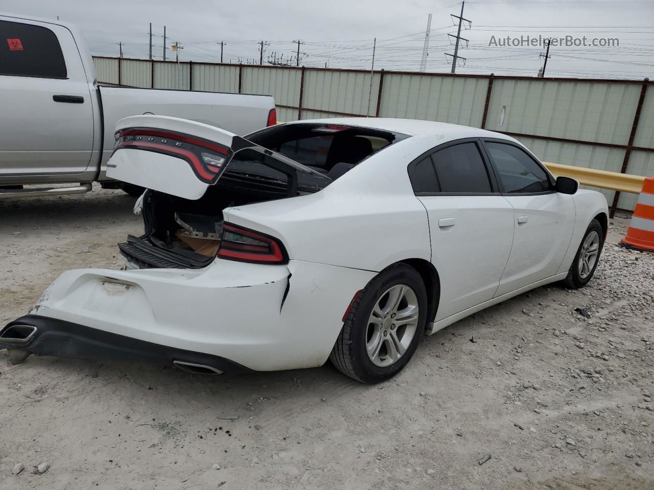 2017 Dodge Charger Se White vin: 2C3CDXBG3HH605338