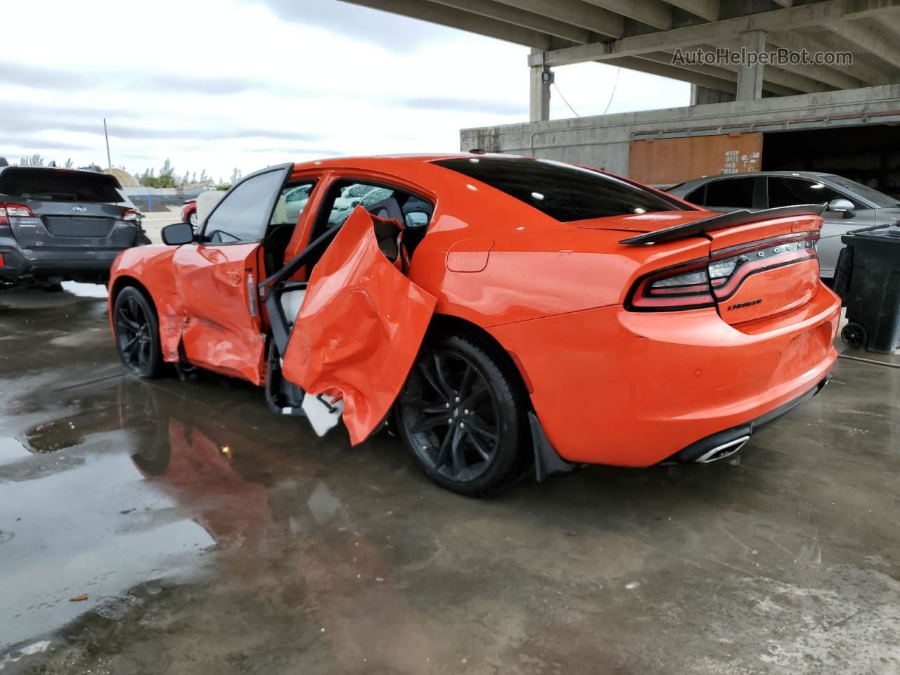 2018 Dodge Charger Sxt Orange vin: 2C3CDXBG6JH319151