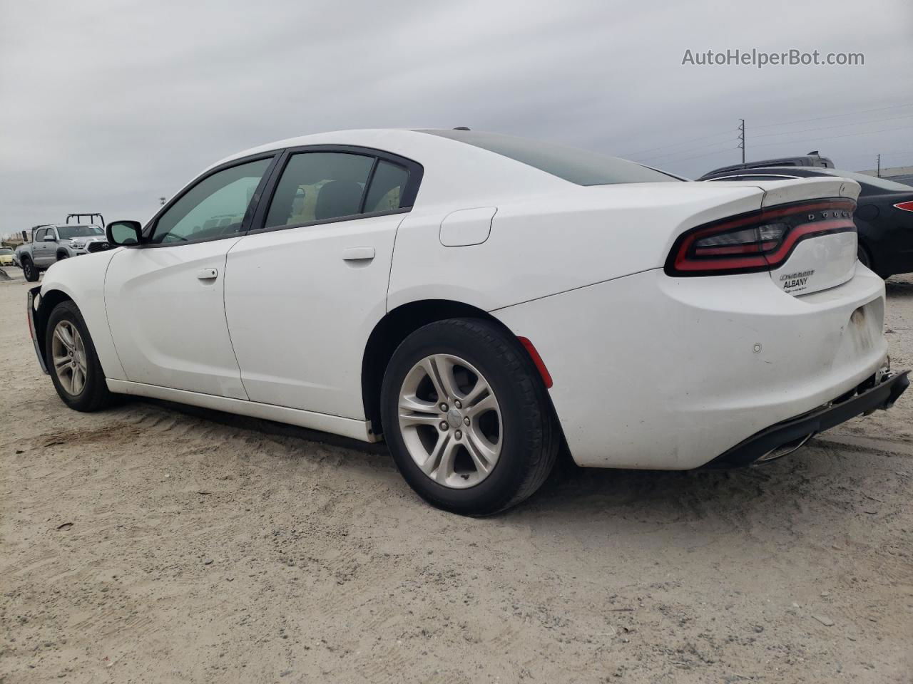 2018 Dodge Charger Sxt White vin: 2C3CDXBG7JH323242