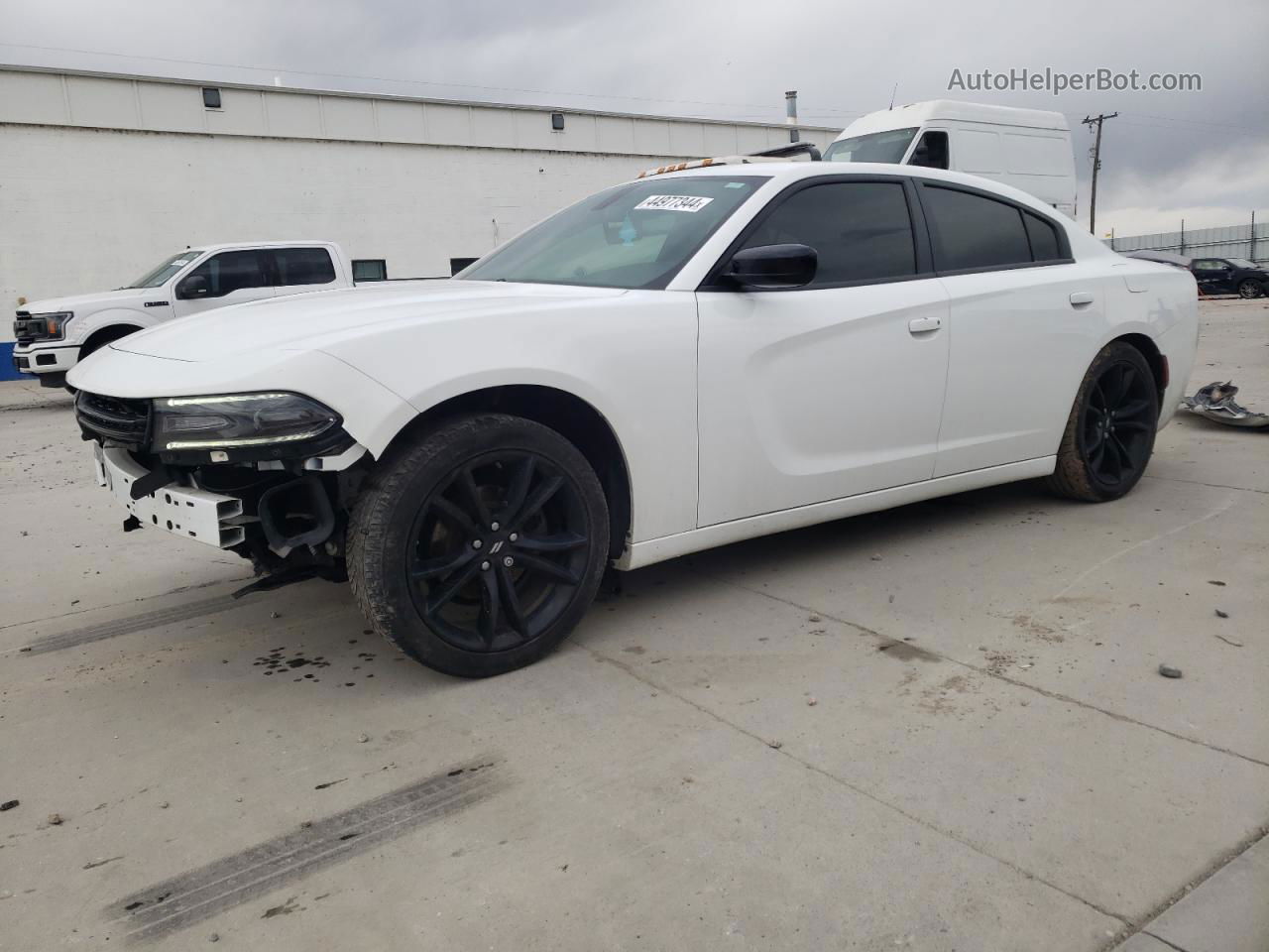 2018 Dodge Charger Sxt White vin: 2C3CDXBG9JH186398