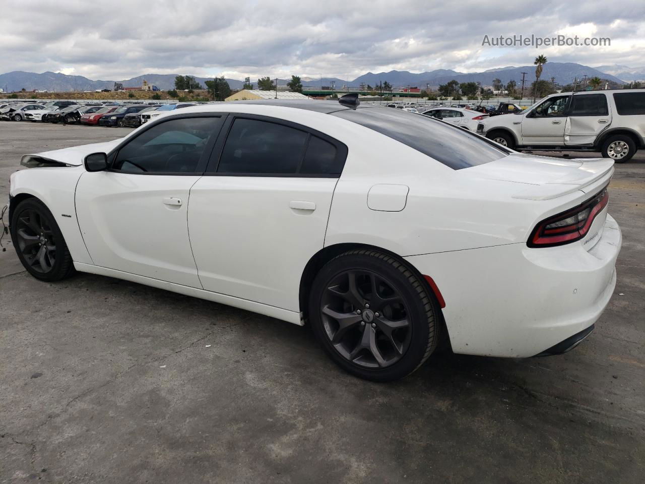 2017 Dodge Charger R/t White vin: 2C3CDXCT6HH614210