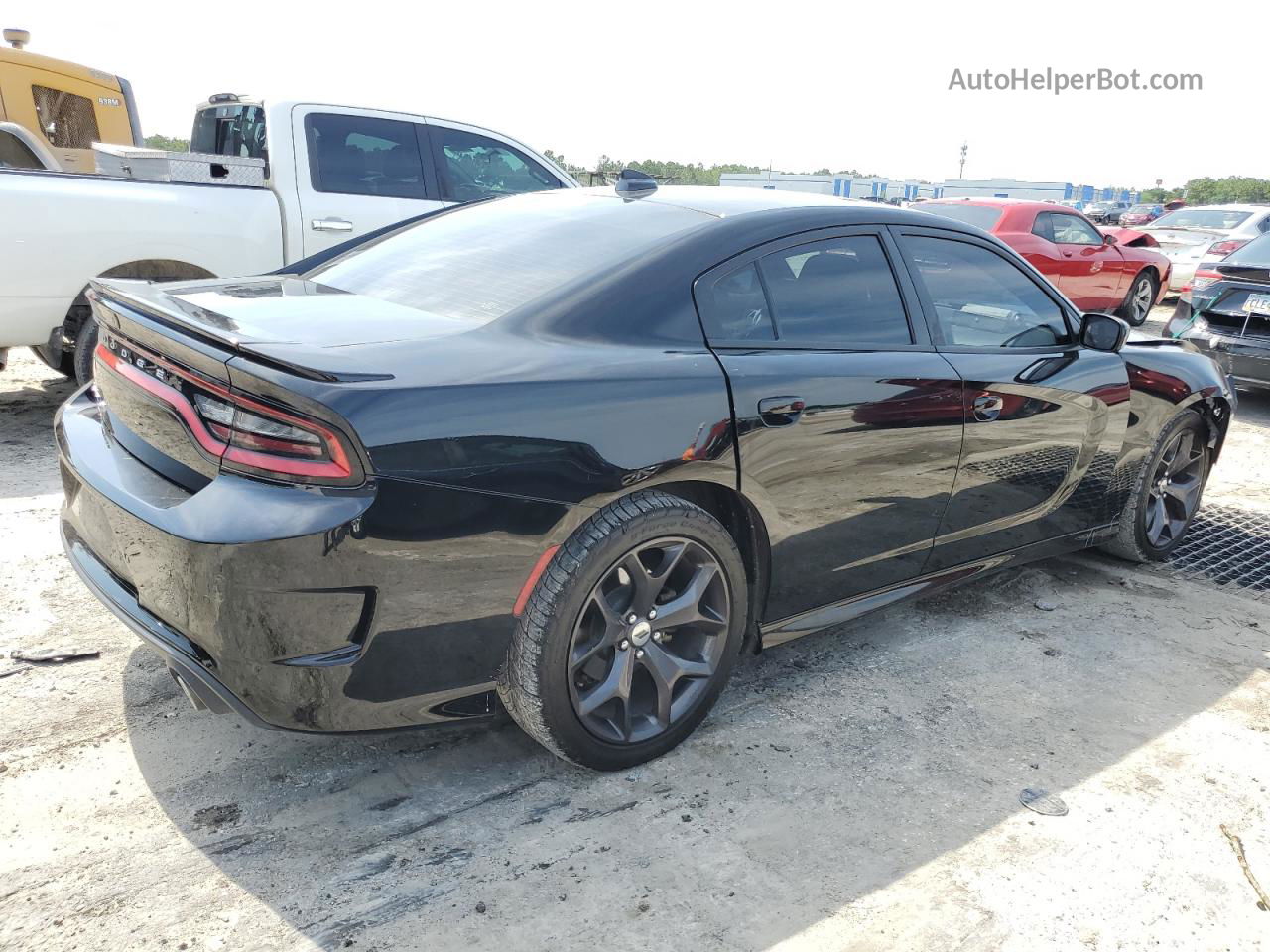 2018 Dodge Charger Sxt Plus Black vin: 2C3CDXHG3JH221217