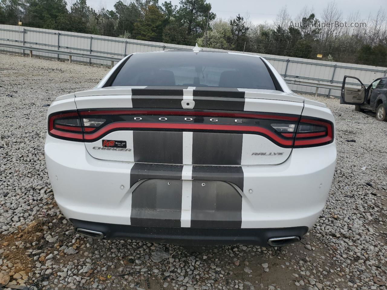 2017 Dodge Charger Sxt White vin: 2C3CDXHG5HH505071