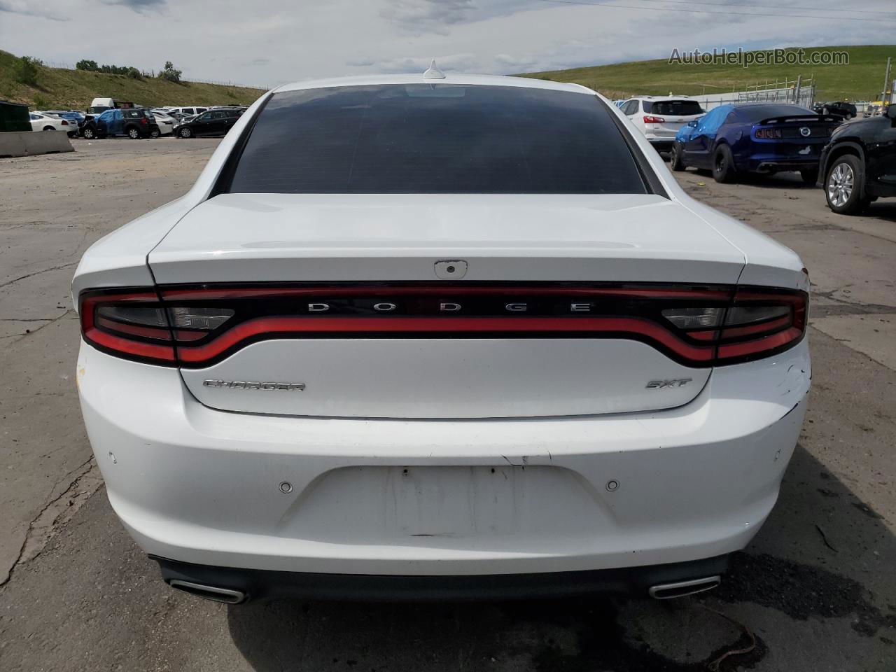 2018 Dodge Charger Sxt Plus White vin: 2C3CDXHG8JH148071